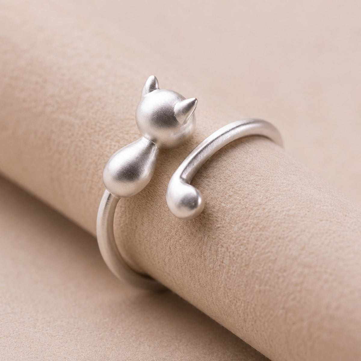 FALVN Design 23 adjustable animal ring